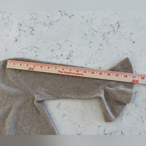 Oats 100% Cashmere lightweight 3/4 Ruffle Sleeve V Neck Sweater Women’s Sz M - Picture 7 of 10